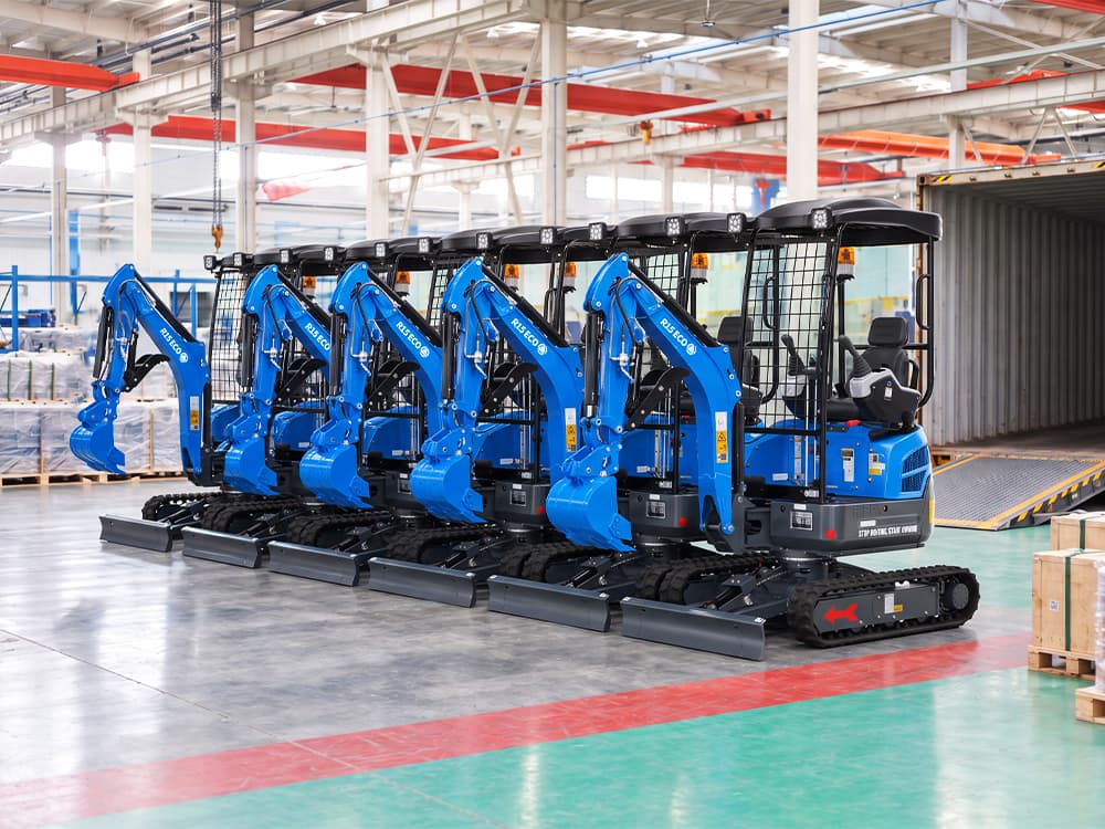 chiese mini excavator.jpg chiese mini excavator.jpg