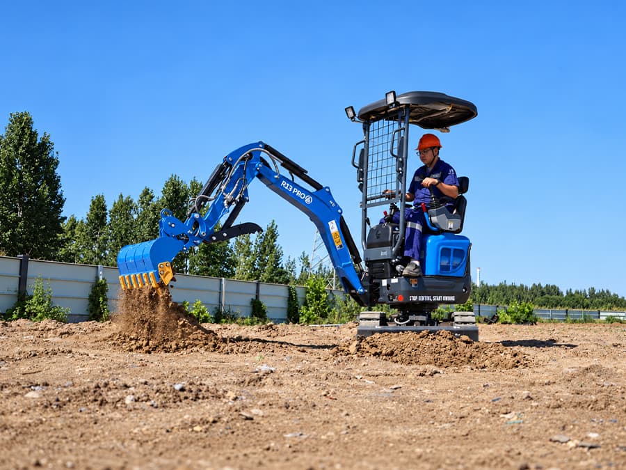 Chinese mini excavator.jpg