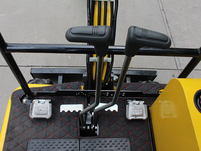 mini excavator part.jpg mini excavator part.jpg